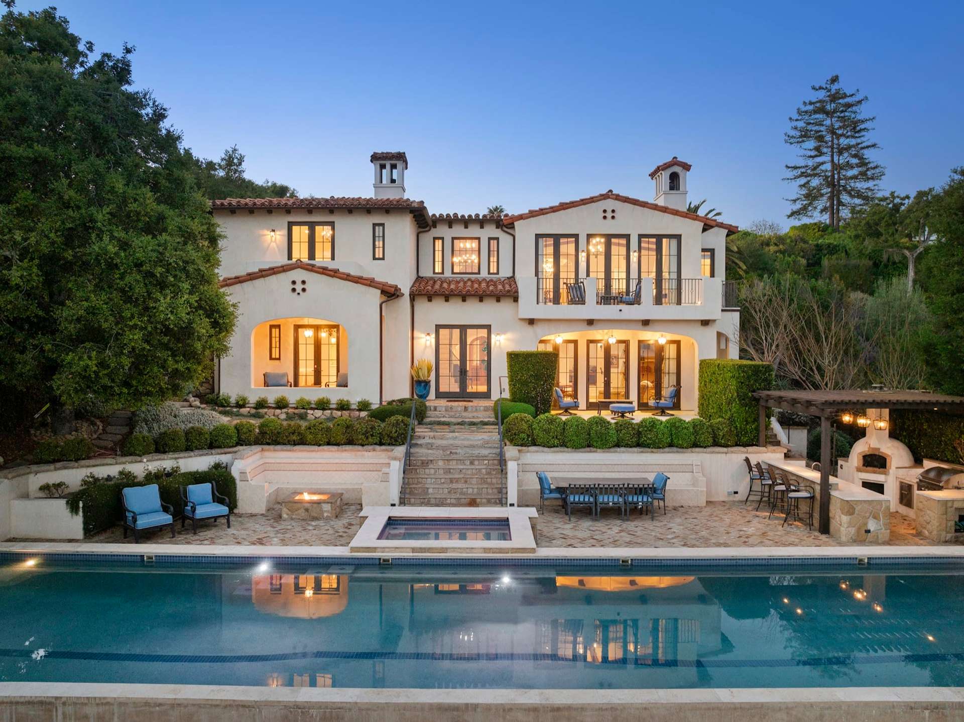 Neyshia Go California Real Estate Agent