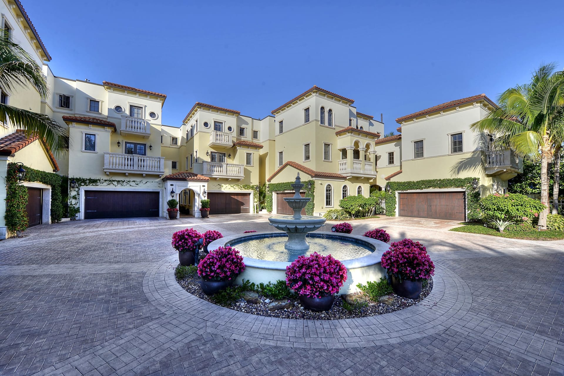 VISTA ROYALE Michael G. Lawler Luxury FL Real Estate Agent