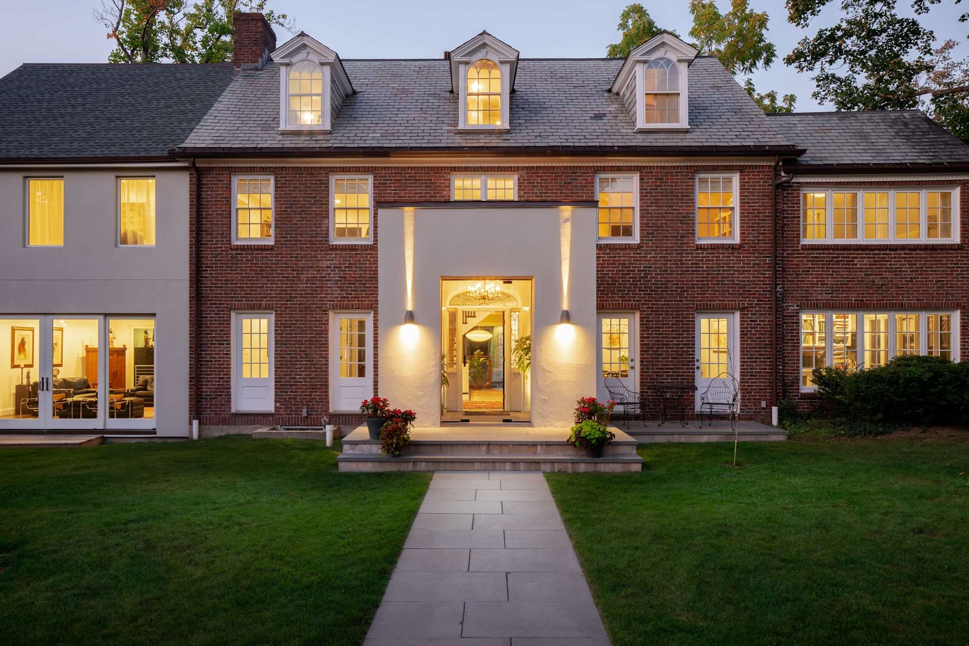 Cindy Laughrea Newton, MA Real Estate Expert