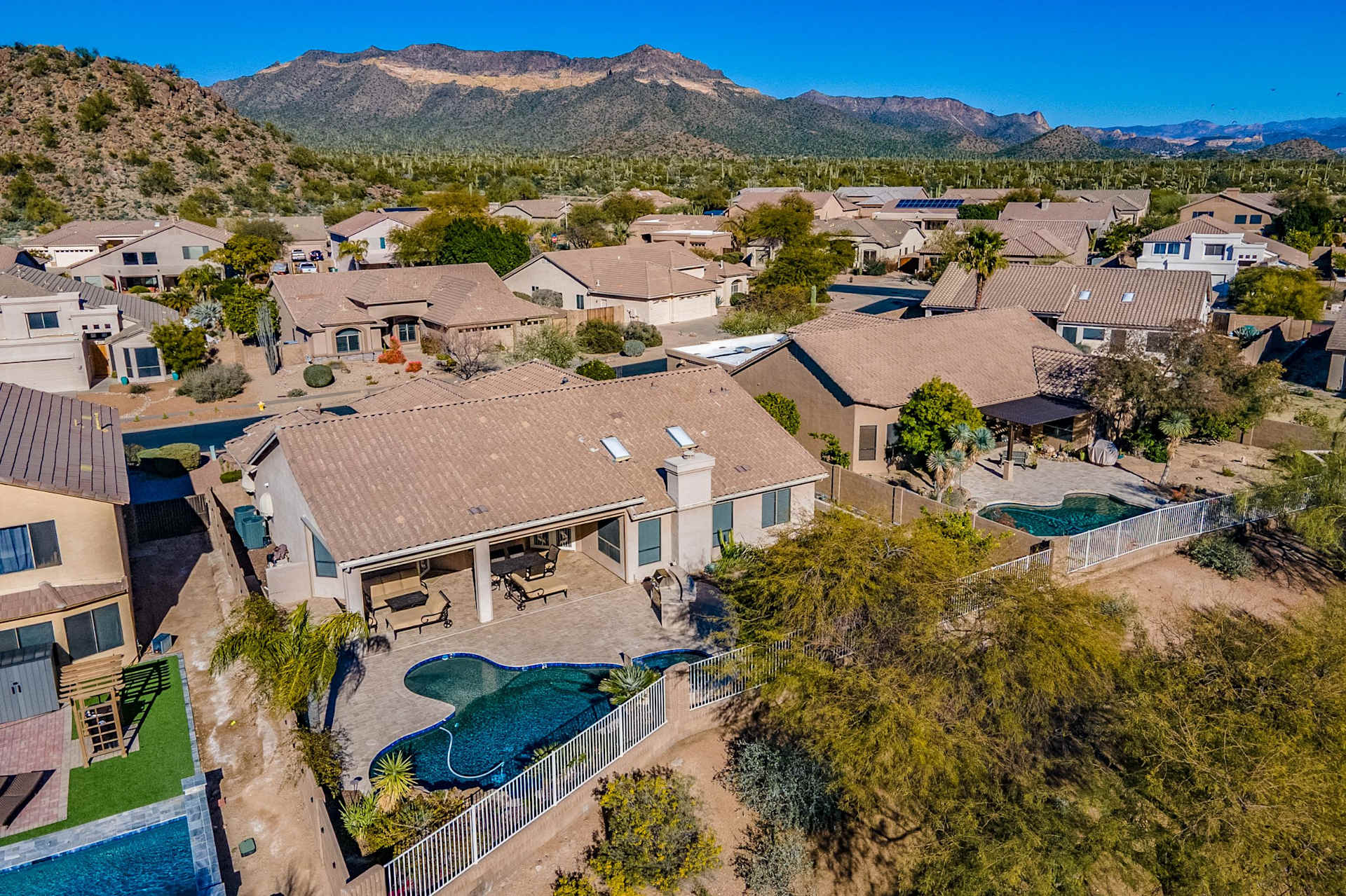 Explore Properties for Sale in Mesa, AZ Shar Rundio Team