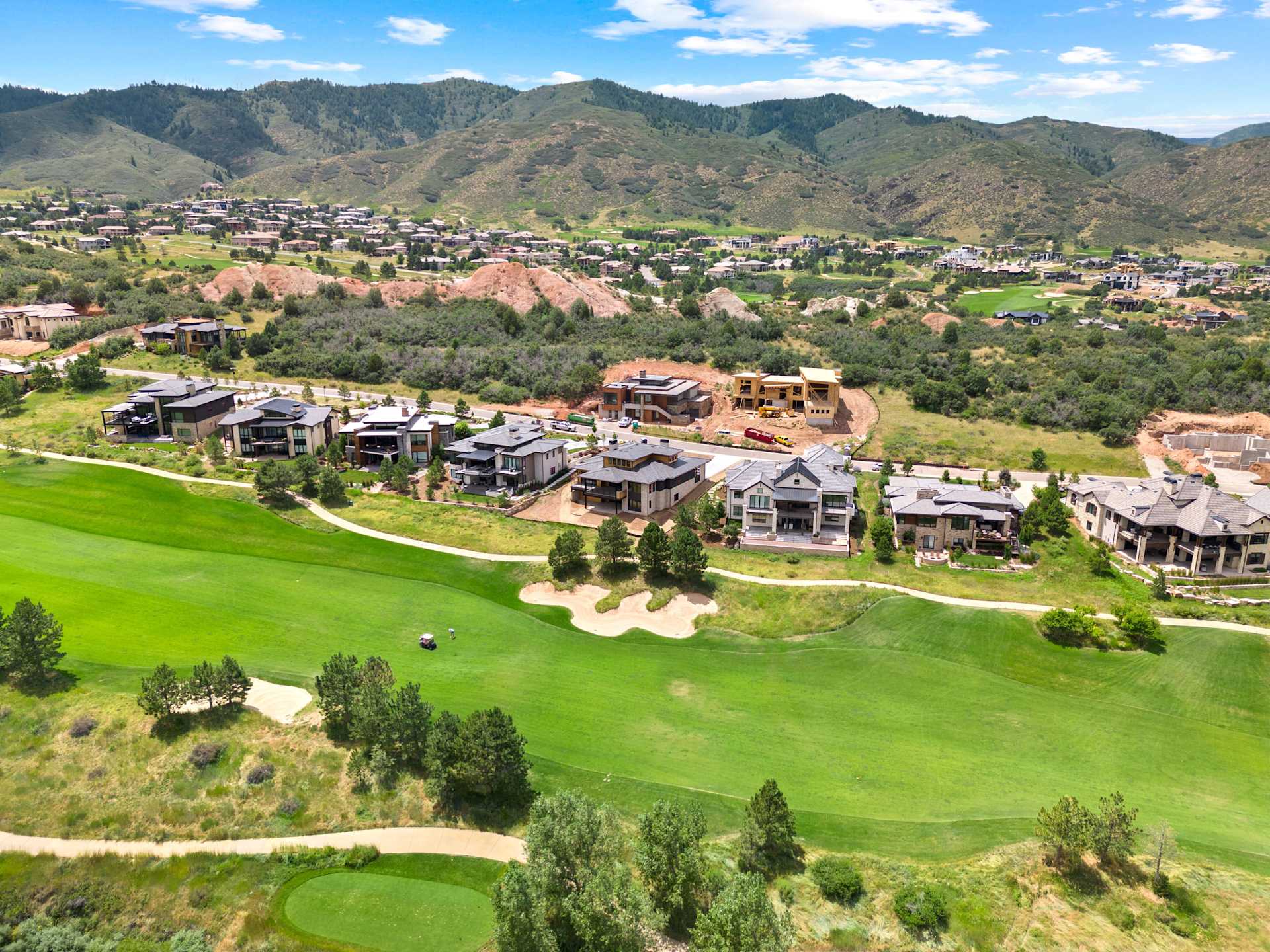 Benefits of Private Club Lifestyle: Colorado Luxury Homes