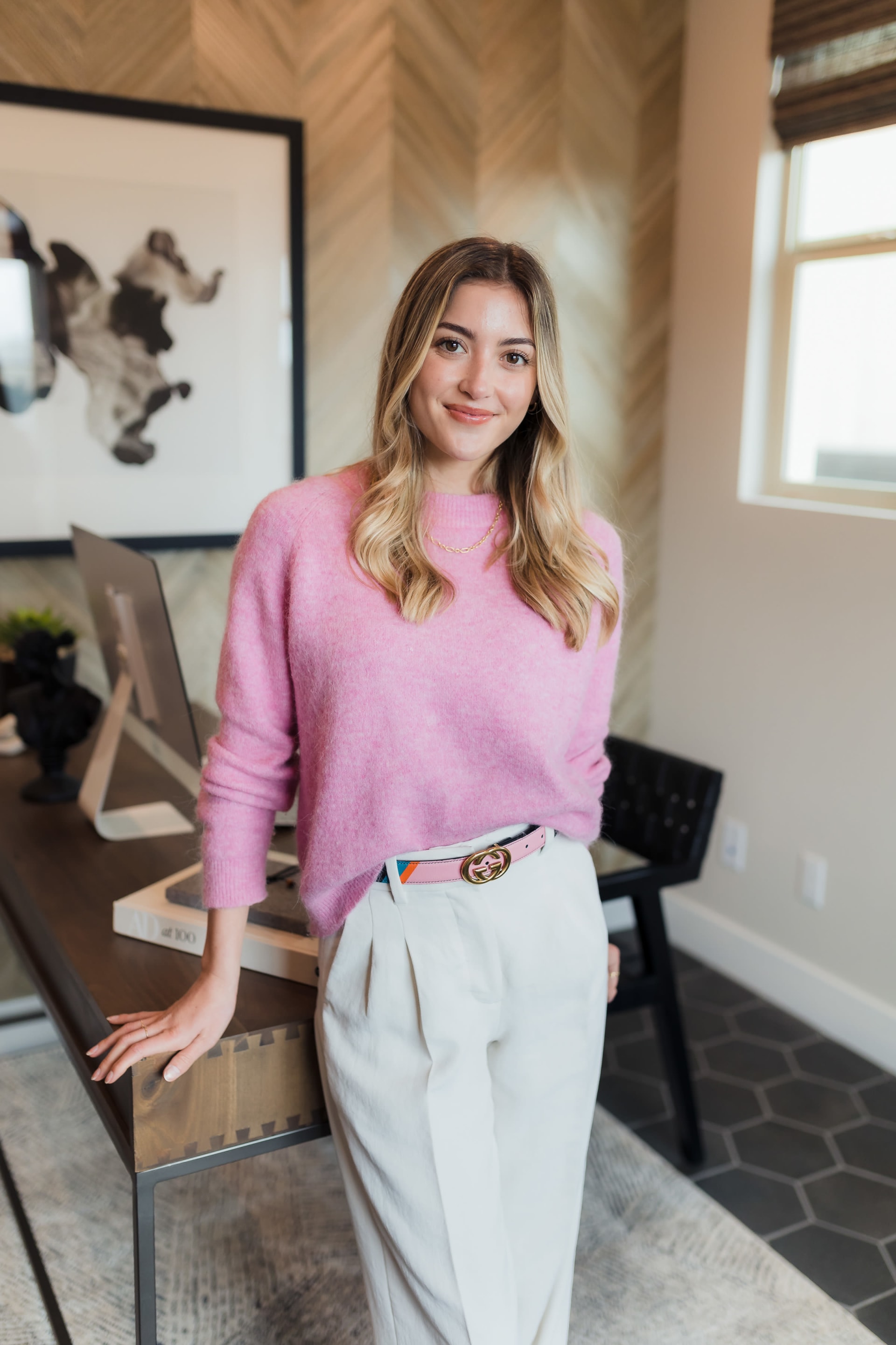 Modern living room featuring vibrant interior design trends 2025