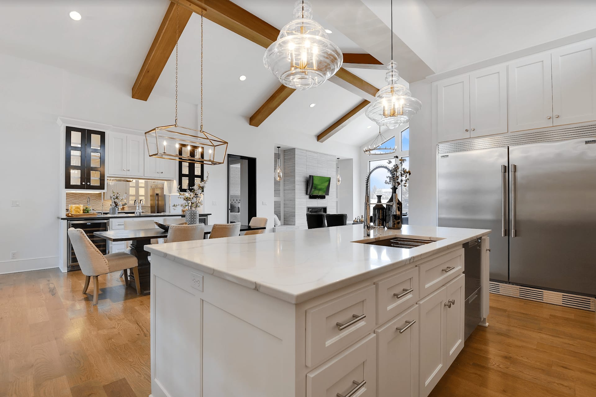 Homes for Sale in Leawood, Overland Park, Olathe KS by The