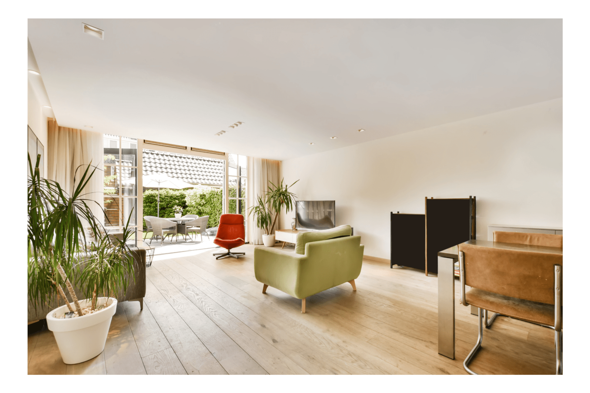 Pros and Cons of Owning a Split Level Home in Warrensburg, MO And