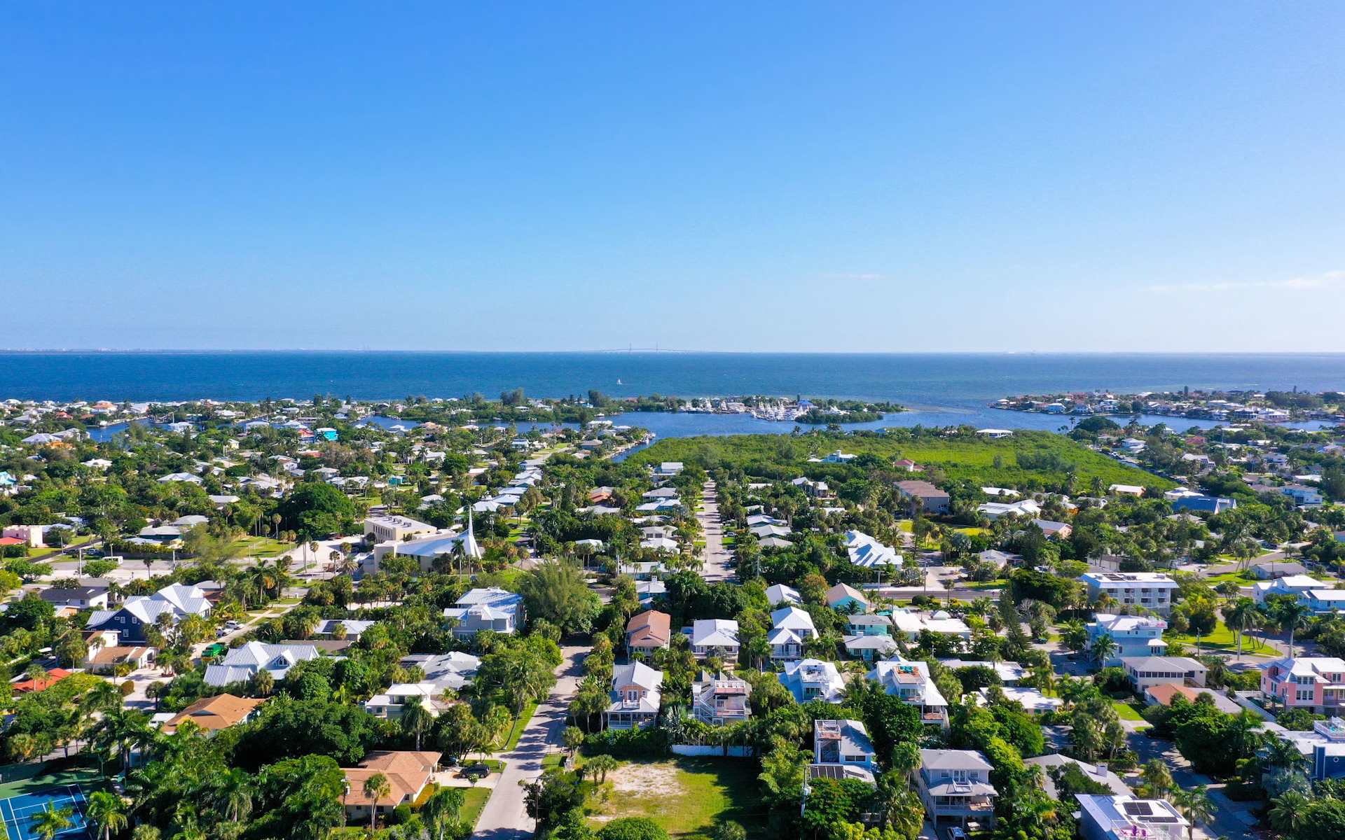 Explore Florida Neighborhoods - A Comprehensive Guide
