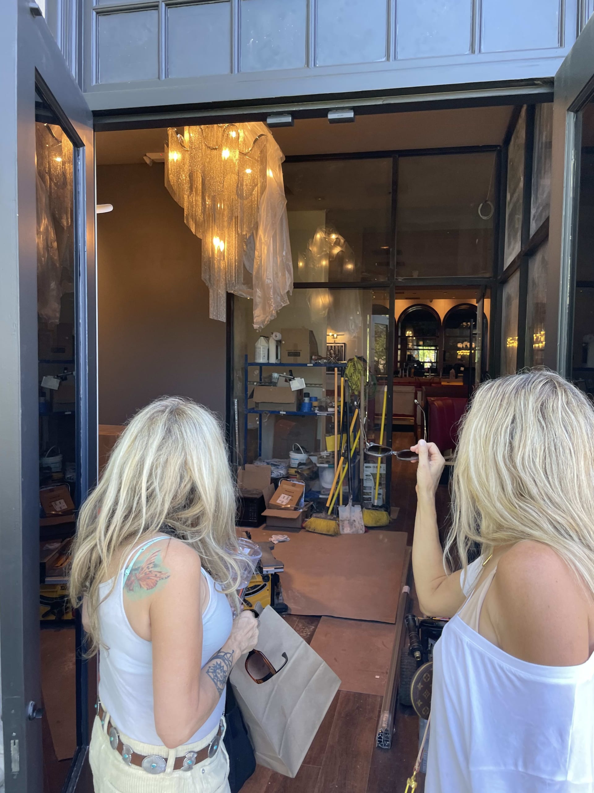 Crossroads Kitchen Arrives in Calabasas!