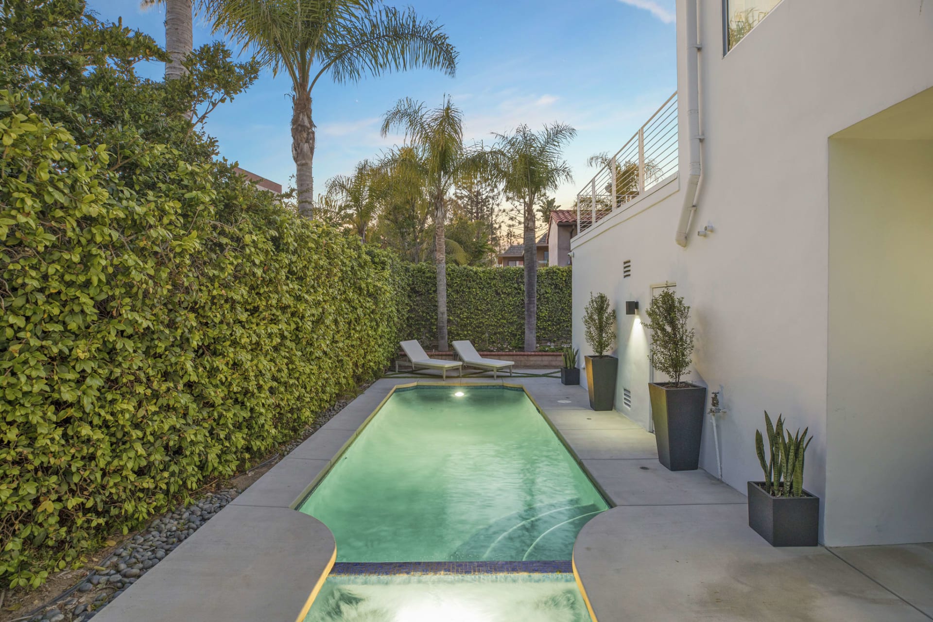 2389 Hercules Dr Basya Gradon