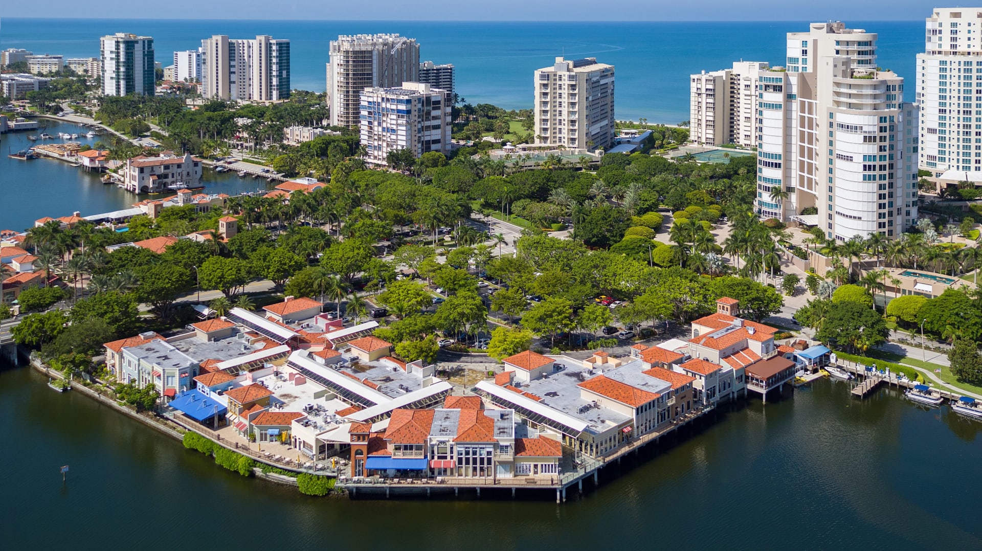 VISTA ROYALE Michael G. Lawler Luxury FL Real Estate Agent