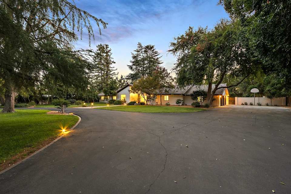 Fresno realtor for Van Ness Extension, Van Ness Extension home for sale