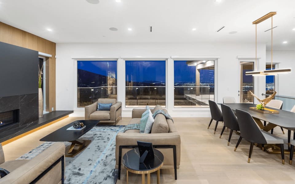 Virtual Tours in Selling Your Ultra-Luxury Property | Blog | Amir Miri ... - Luxury Apartments Featuring Virtual Reality Live Tours