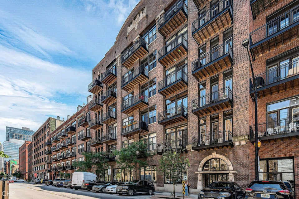 Five Chicago Penthouses For Sale | Hajdu & Bongiorno Residential Group ...