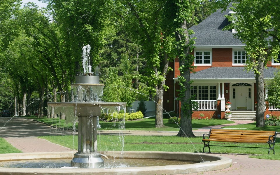 The Latest Trends in the Glenora Real Estate Market Rimrock Real Estate