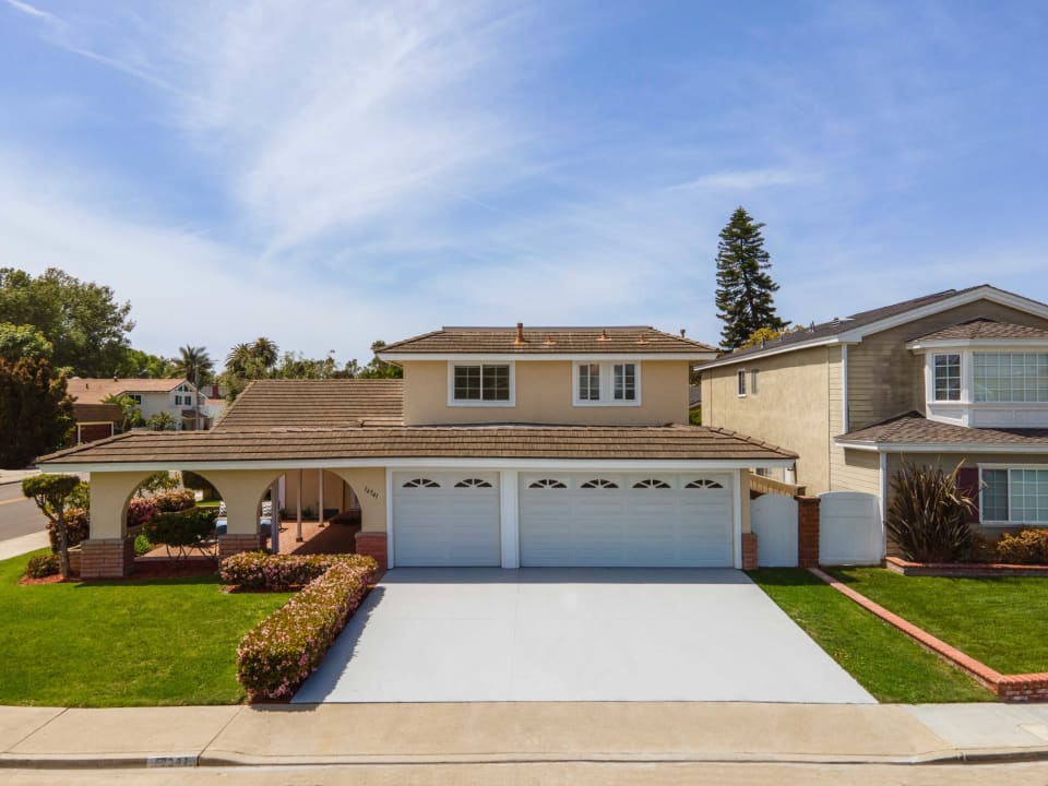 16541 Greenview Lane