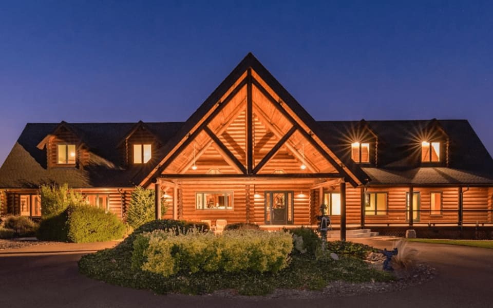 The Ultimate Guide to UltraLuxury Real Estate in Healdsburg Blog Jeff & Casey Bounsall