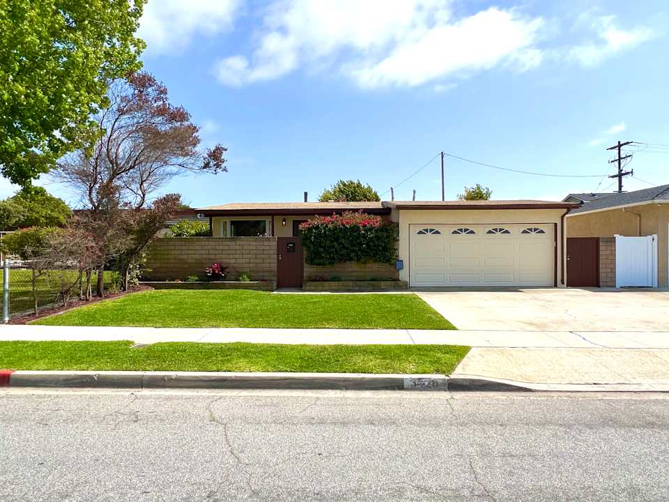 Torrance Homes For Sale 3428 West 229th Place Suzanne Dyer Realtor