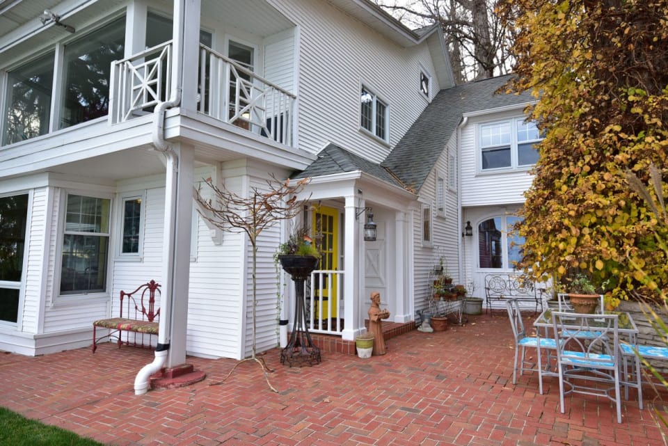 7000 N. Beach Drive, Fox Point The Wright Group Milwaukee Real