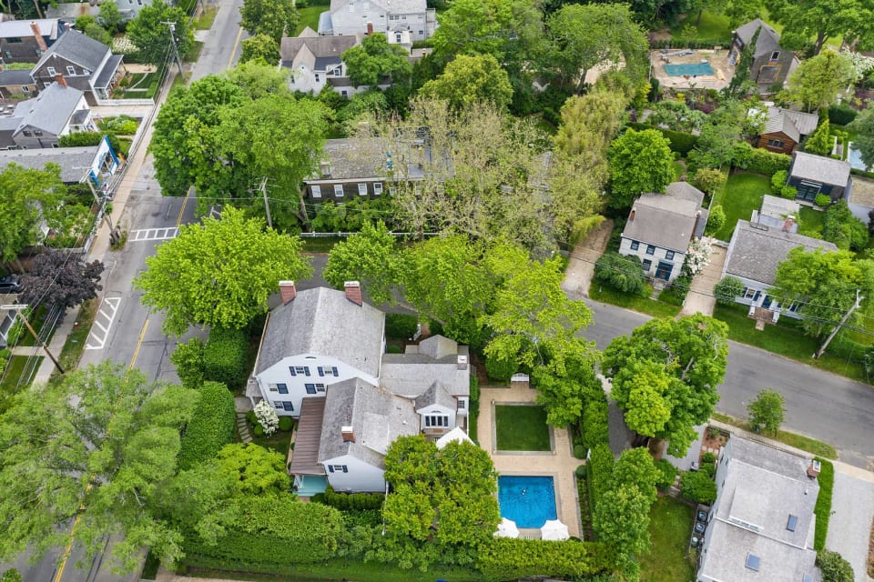 The Glover House Dana Trotter Bridgehampton Real Estate Agents