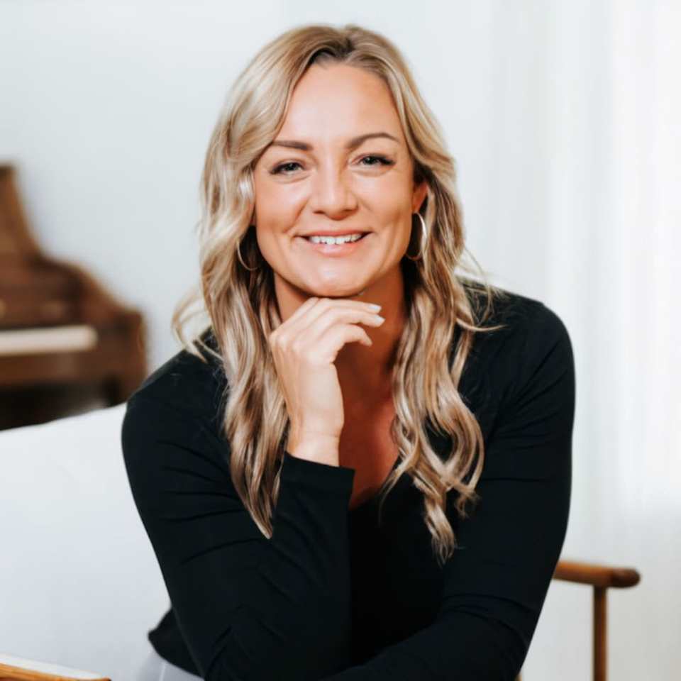 Taylre Denardo Real Estate Agent Brick & Corbett