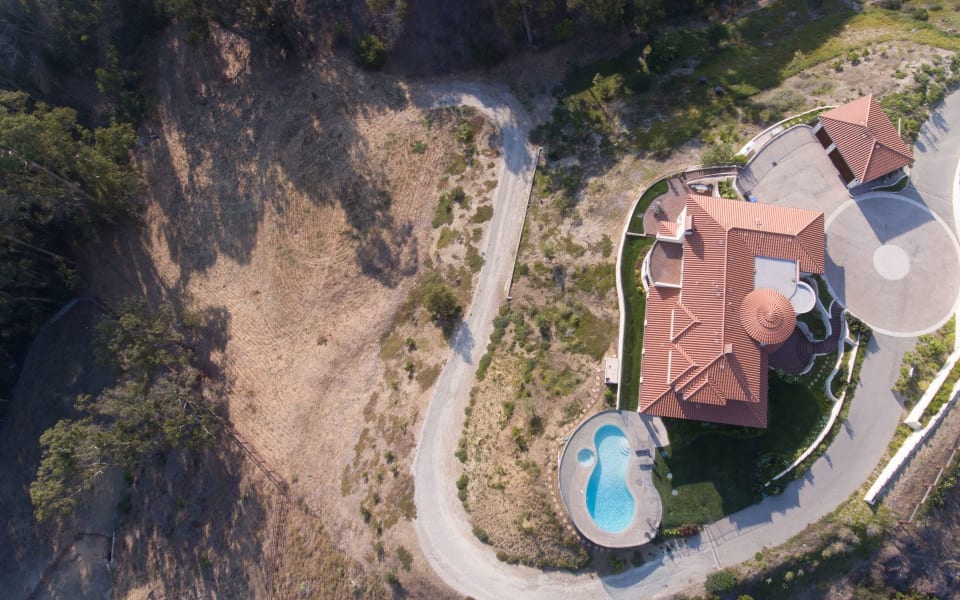 5795 CALPINE DR Real Estate Listing Bill & Daniel Moss