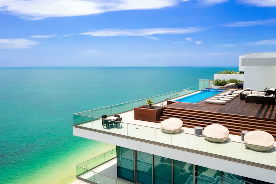 Living in Miami Beach, FL Neighborhood Guide Ana Chacon