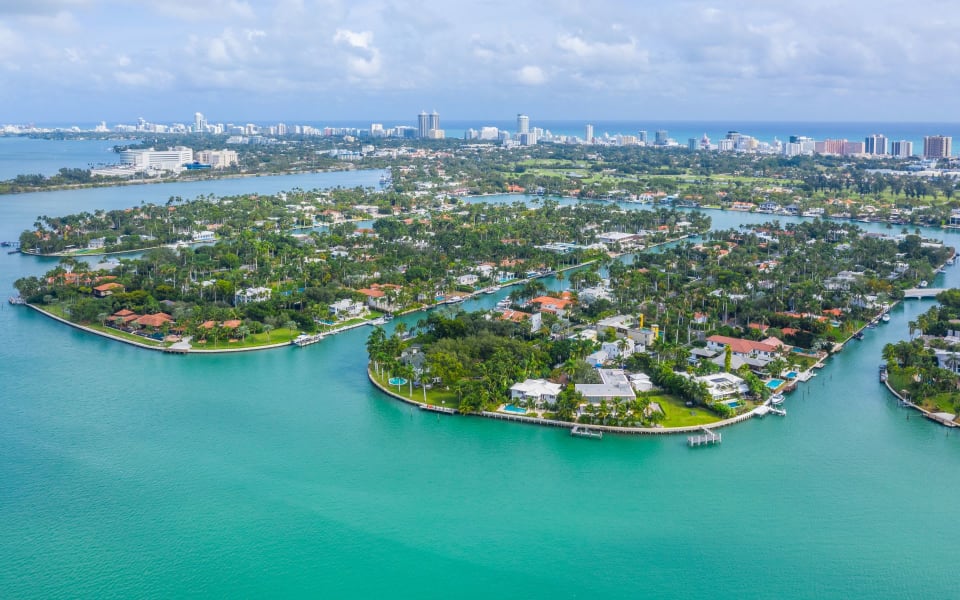 Sunset Islands Real Estate Homes for Sale in Sunset Islands