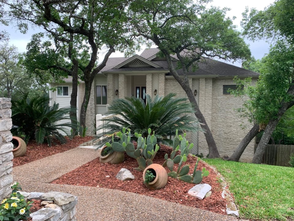 1504 Canoe Brook Drive Joanie Capalupo Compass Real Estate Austin Texas