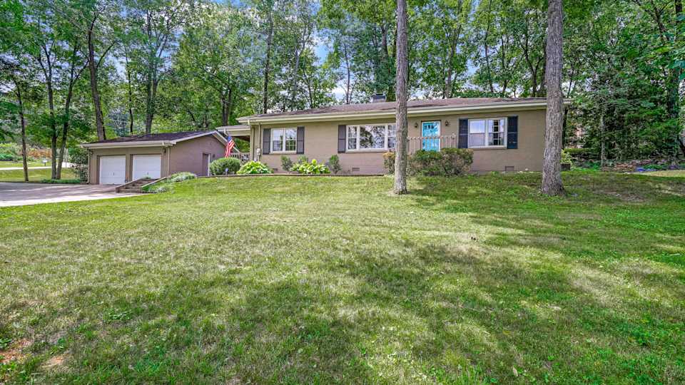 1500 Governors Drive