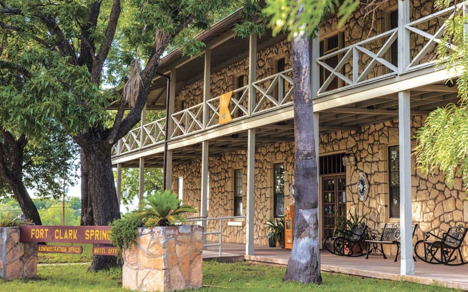 Brackettville Neighborhood Guide Ashley M. Collier Texas Real