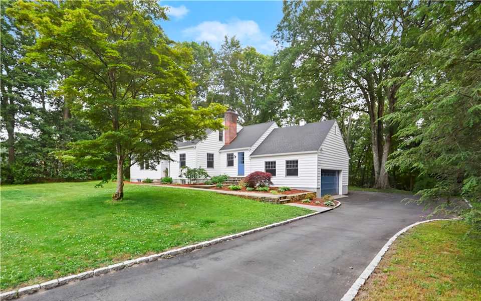 The New Canaan Market What You Need to Know Fatou Niang