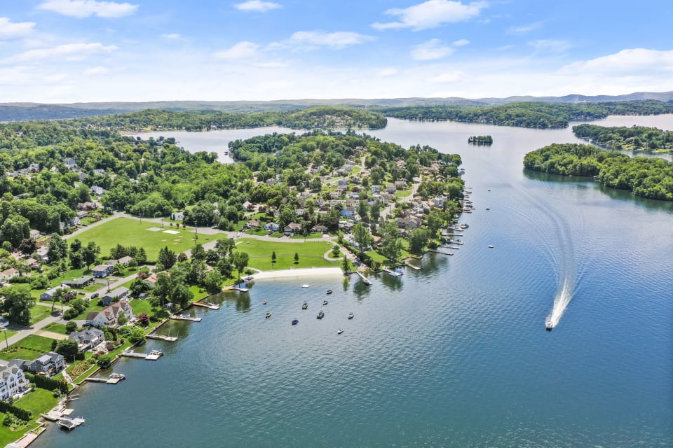Brookfield, CT Real Estate Houses, Homes, & Condos for Sale
