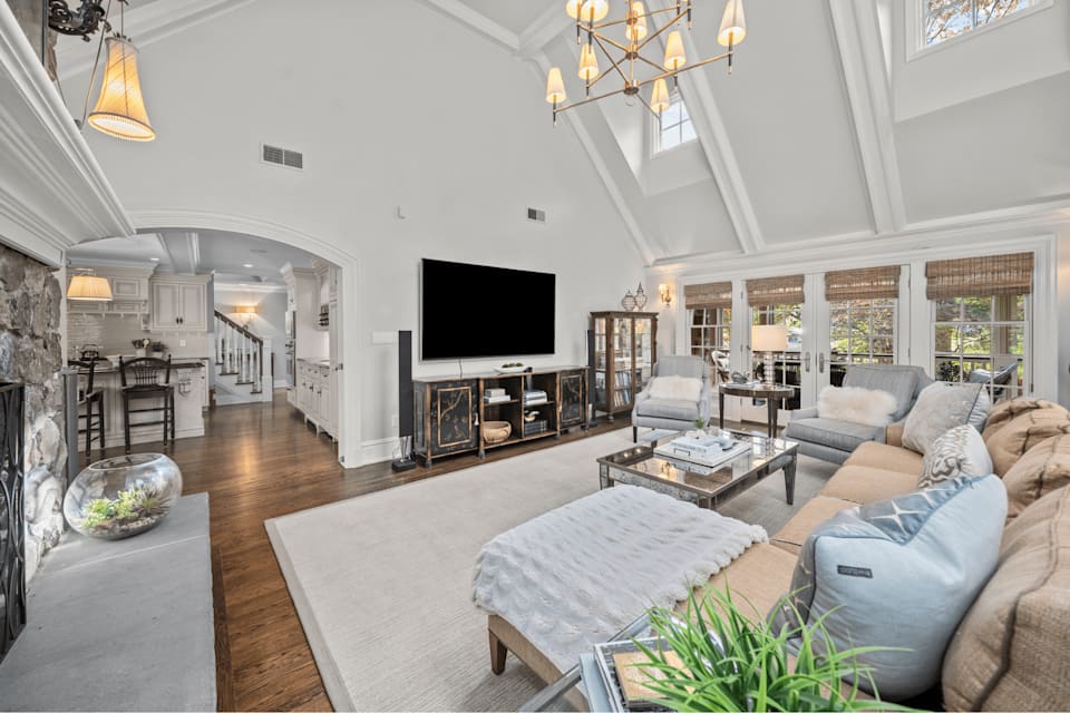 Ridgewood, NJ Homes 355 Mckinley Place, Ridgewood Christina Gibbons