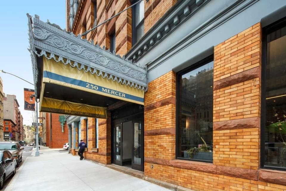 250 Mercer Street New York, NY 10012 Kobi Lahav Kobi Lahav