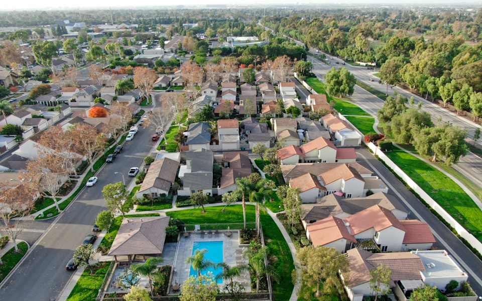 Laguna Altura Neighborhood Guide