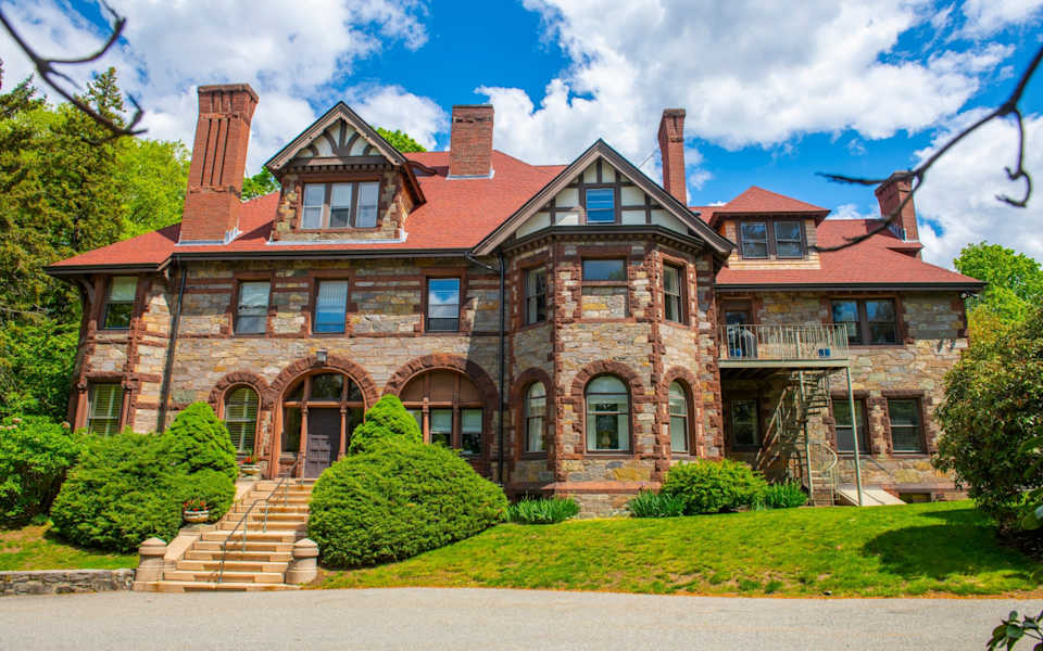 Newton Neighborhood Guide