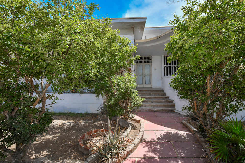 Aruba Real Estate | Home in Oranjestad | 4 Bedroom Home in Oranjestad