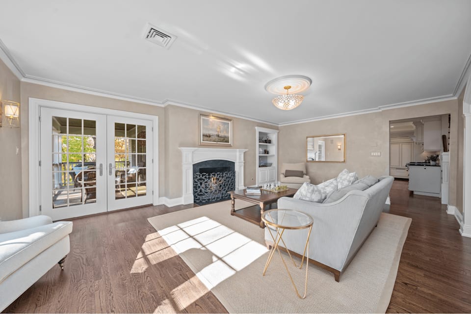 Ridgewood, NJ Homes 355 Mckinley Place, Ridgewood Christina Gibbons