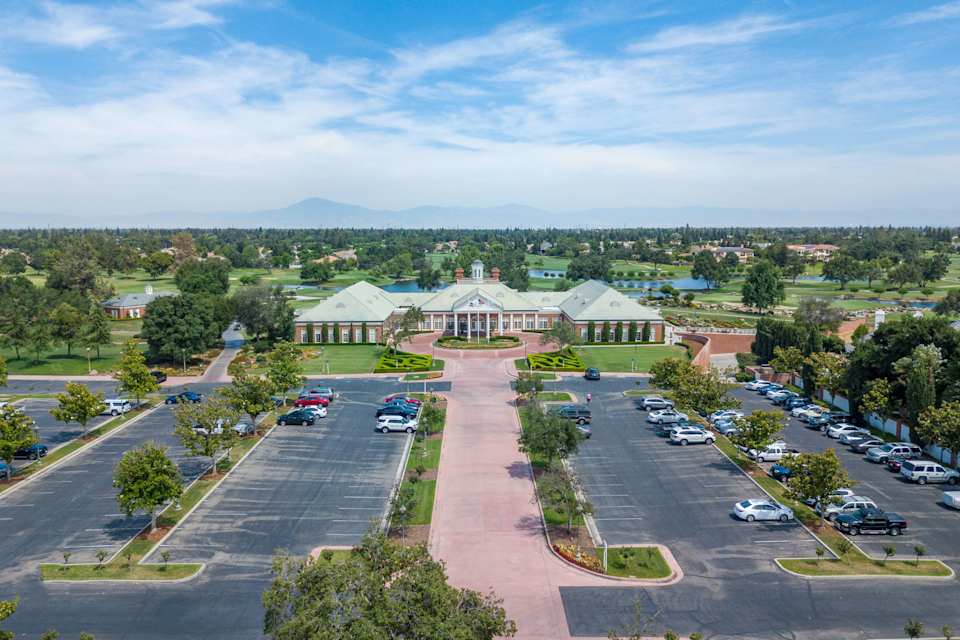 Seven Oaks Real Estate Luxury Living in Bakersfield