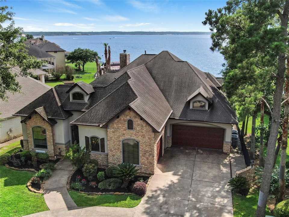 Lake Conroe Neighborhood Guide Southern Heritage Realty