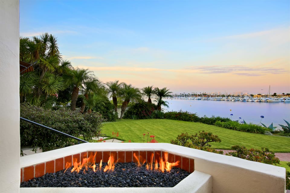 La Playa Neighborhood Guide Dawn Leahy