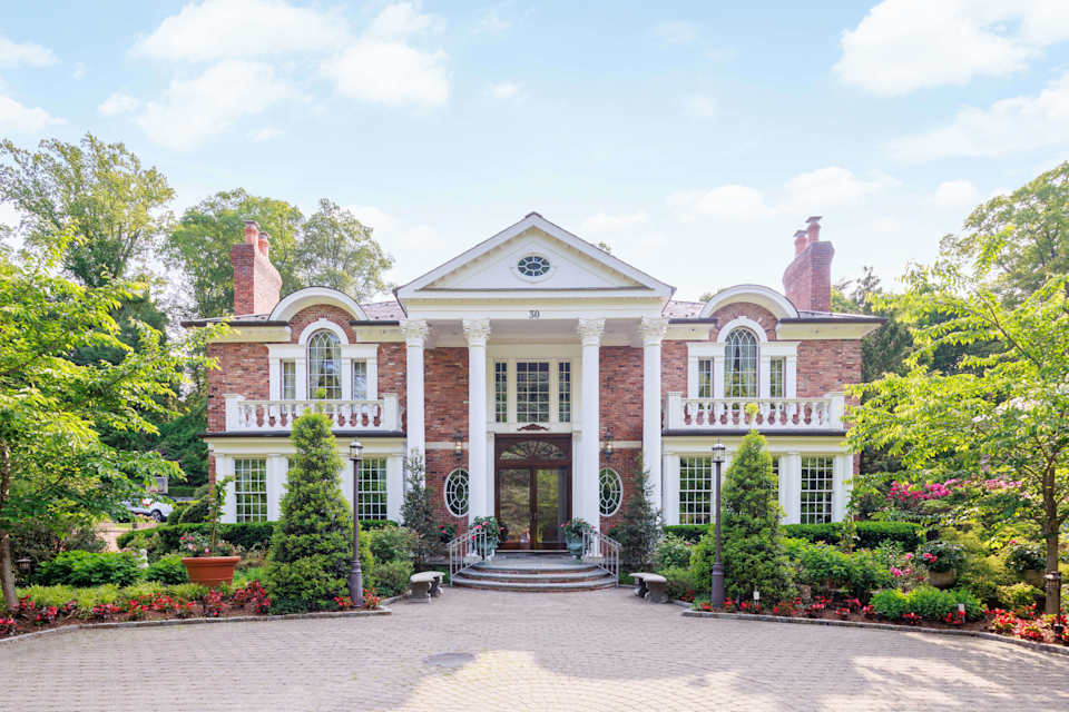 30 Walter Lane Gail Holman Real Estate Manhasset Real Estate