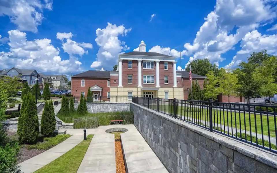 Kennesaw Clareo Real Estate
