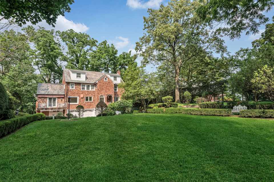 230 Manor Road Ridgewood, NJ Homes Christina Gibbons Group