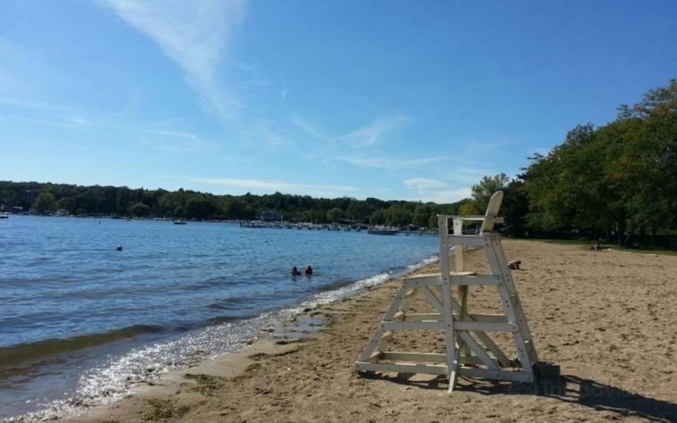 Williams Bay Area Guide