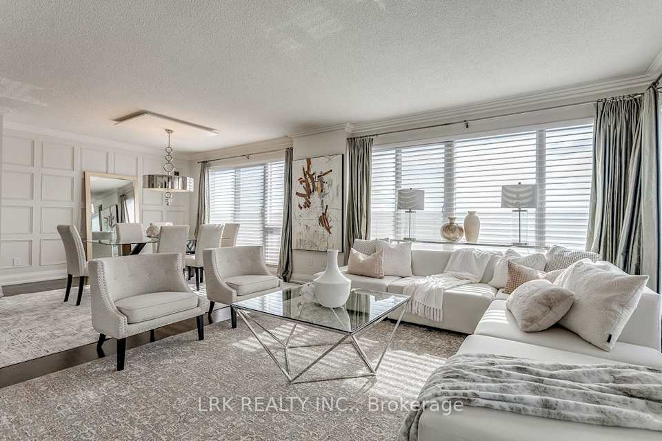PHASE 3 MARINA DEL REY Toronto Real Estate Penthouse Queen