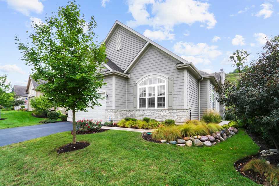 4 Bedroom, 3 Bath Home in The Cliffs in Fontana Lake Geneva Real