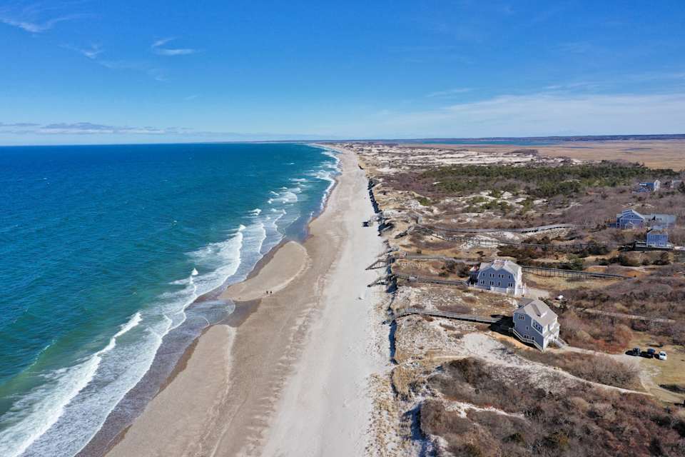 14 Beach Way East Sandwich, MA 02537 5 Beds, 5 Baths Listing