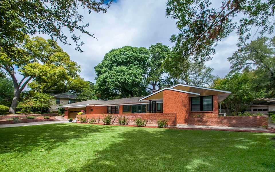 Explore Kiestwood & Oak Park Estates Homes for Sale