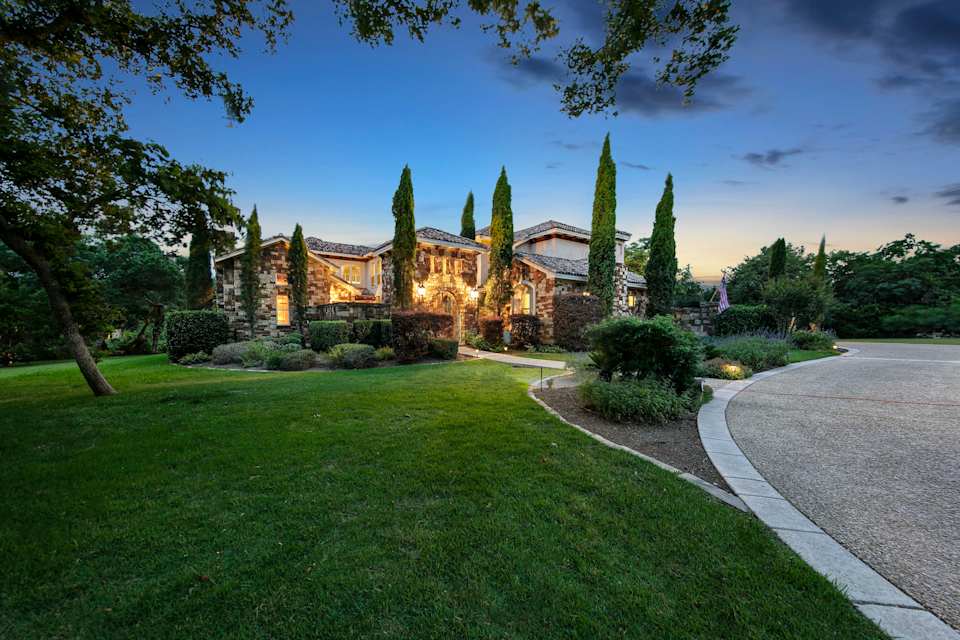 Anaqua Springs Ranch Neighborhood Guide