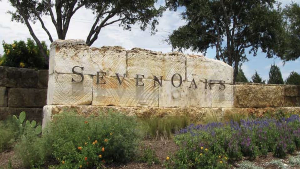 Seven Oaks Austin Neighborhood In Eanes ISD School District