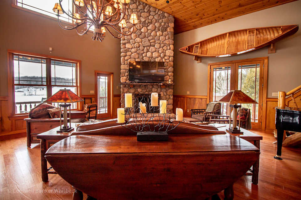 What is Adirondack Rustic Luxury?